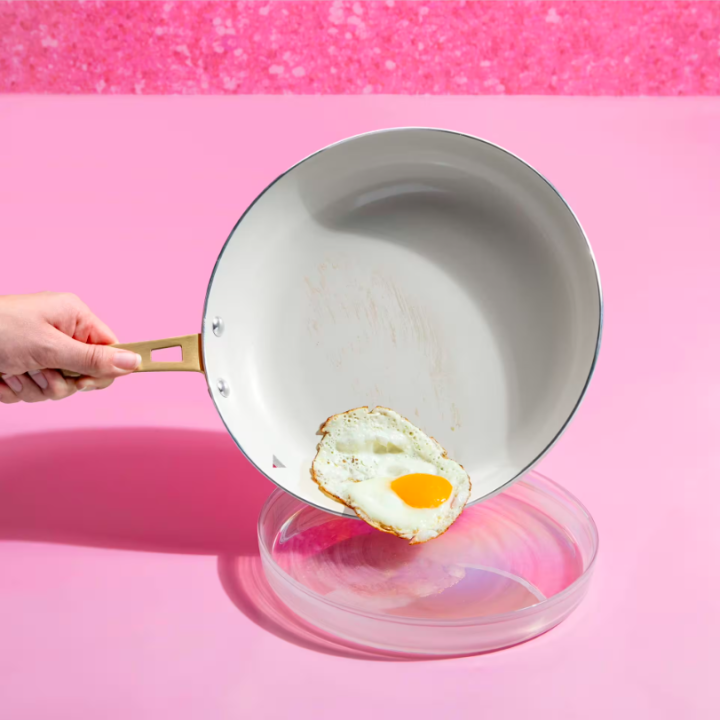 Pánev s nepřilnavným povrchem – keramická